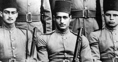 احمد مظهر مع جمال عبد الناصر زميل الكلية الحربية 