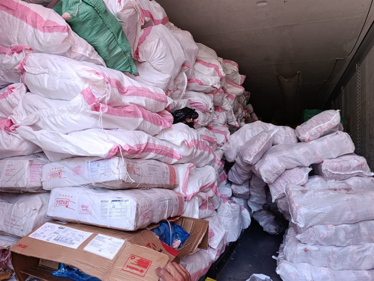 ضبط  هياكل دواحن غير صالحة للاستهلاك الادمي بالقليوبية،فيتو