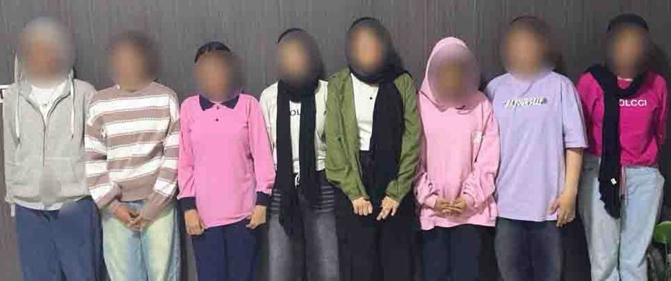 8 فتايات يعتدون على فتاة فى الشارع بالعاشر من رمضان