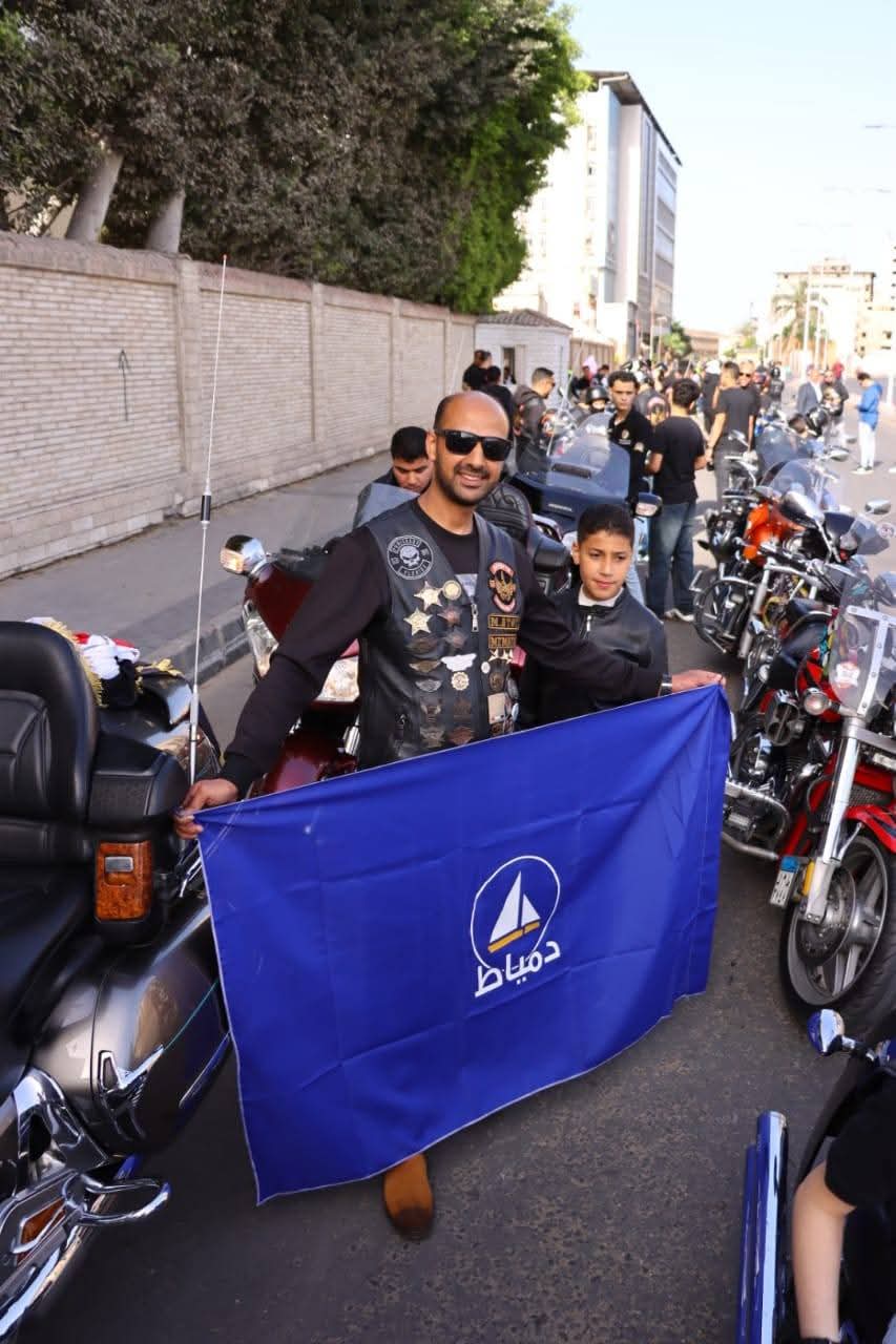 محافظ دمياط يطلق إشارة بدء السباق