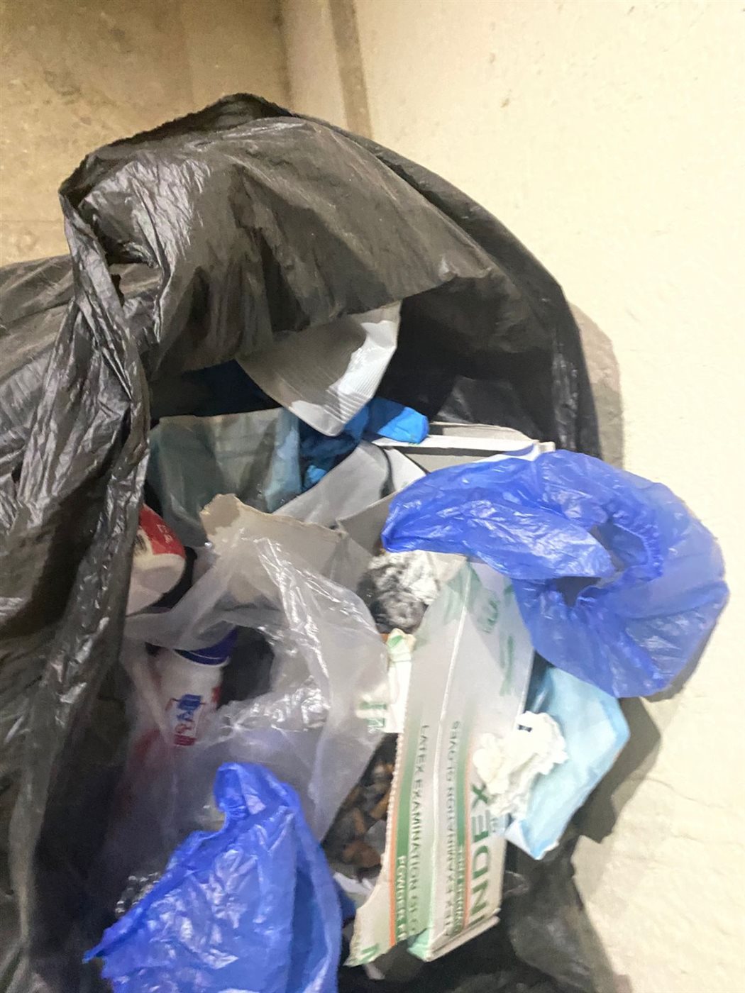 جانب من الحملة، فيتو