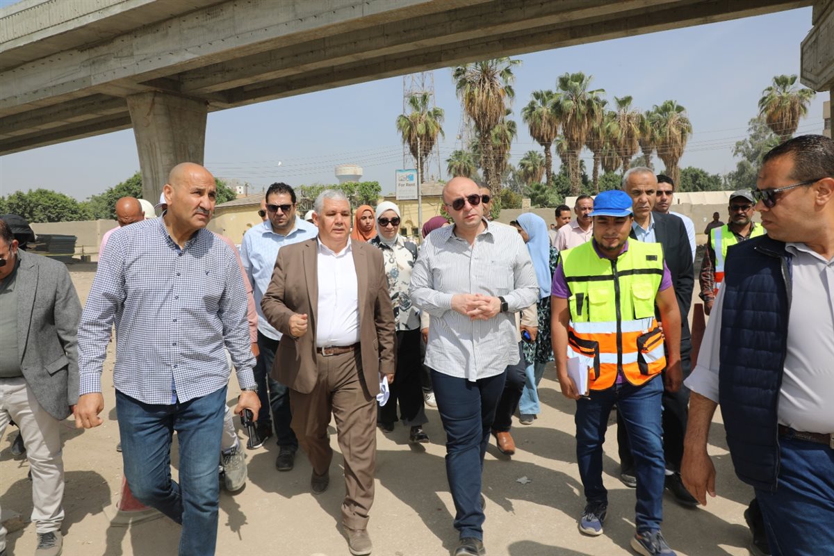 محافظ بني سويف يتفقد مشروع كوبري الشاملة