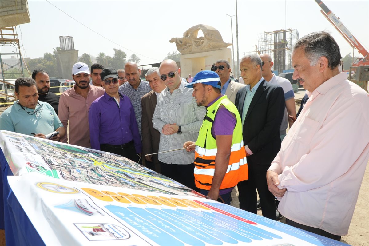 محافظ بني سويف يتفقد مشروع كوبري الشاملة