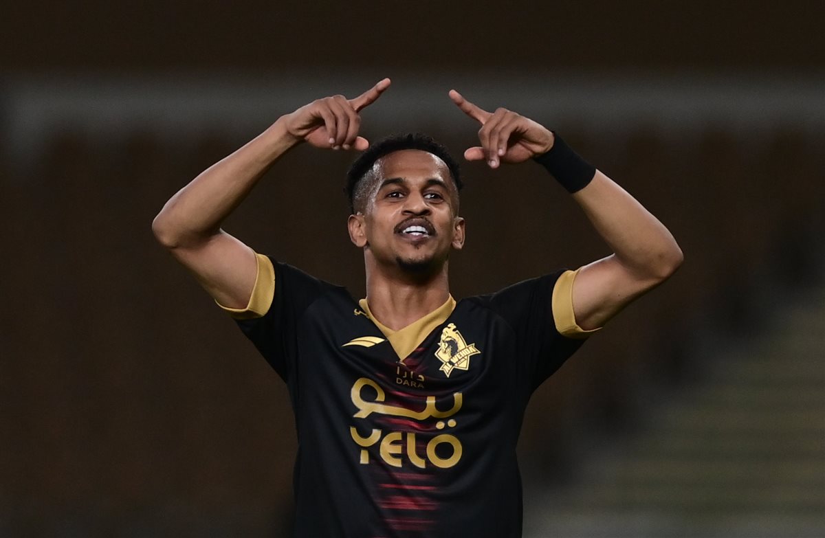 عبد العزيز نور، فيتو