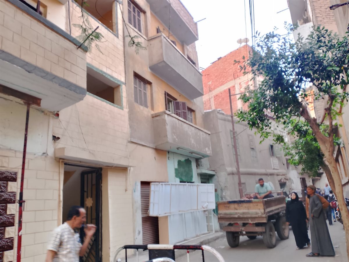 كردون امني بعد اخلاءمنزلين بالقليوبية،فيتو