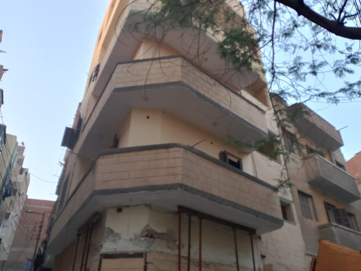 كردون امني بعد اخلاءمنزلين بالقليوبية،فيتو