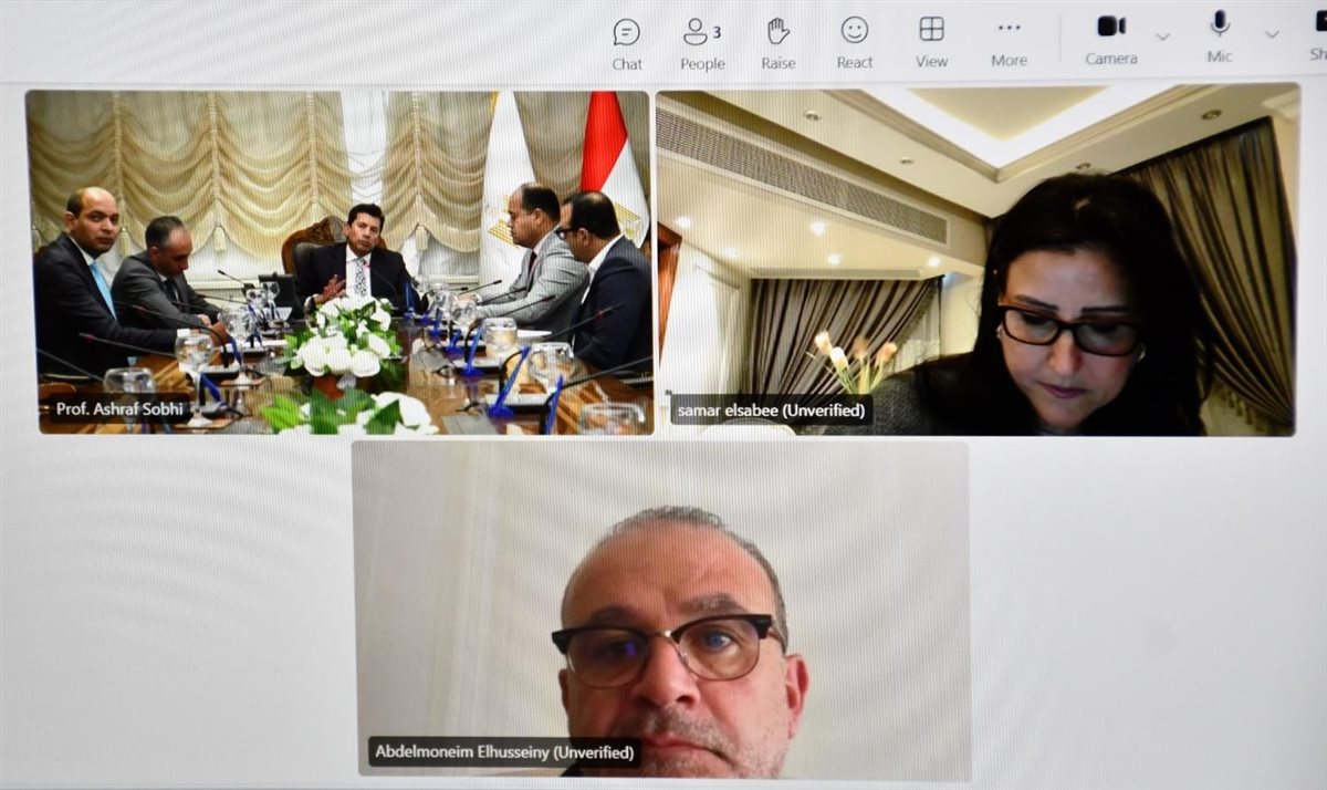 أشرف صبحي يبحث مع رئيس الاتحاد الدولي للسلاح سبل تعزيز التعاون المشترك