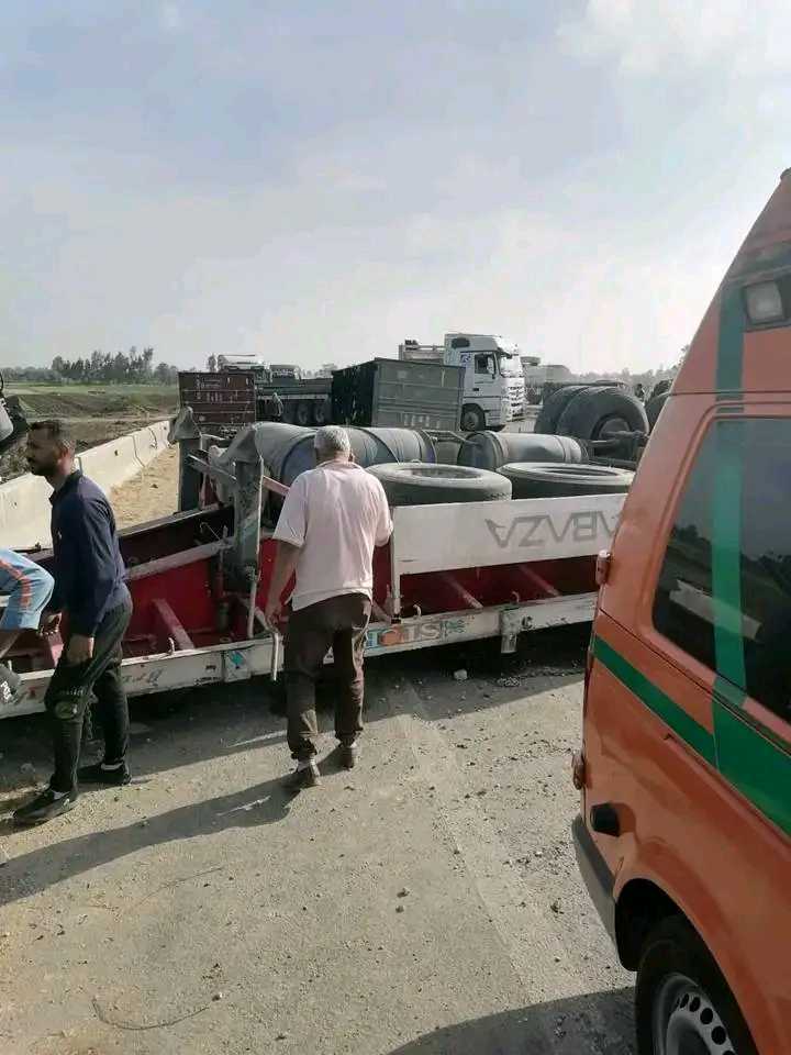  مصرع وإصابة 4أشخاص بحادث تصادم في الشرقية،فيتو