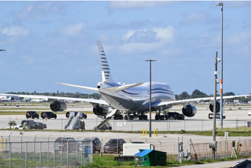 الطائرة اليوينج الفاخرة هدية قطر لترامب، فيتو