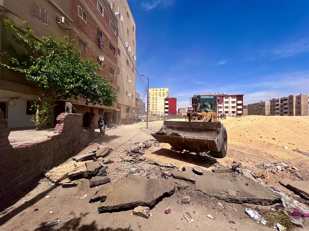 جانب من أعمال الطرق،فيتو