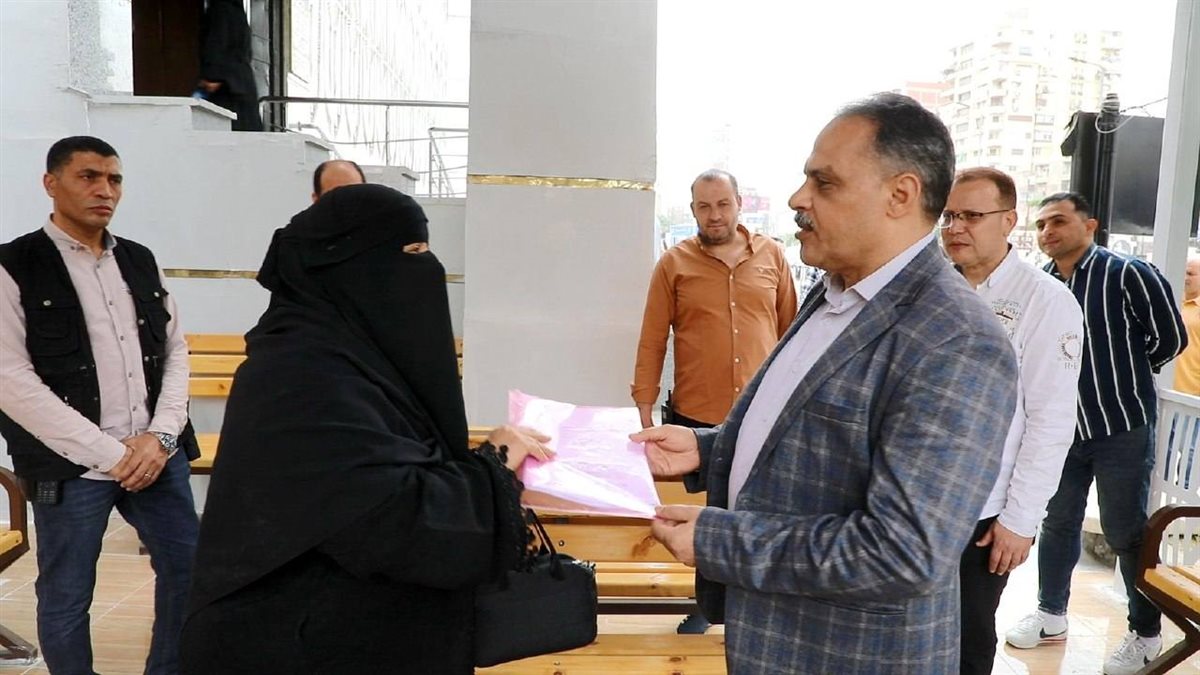 محافظ الشرقية يتابع المركز التكنولوجى بالديوان العام -فيتو