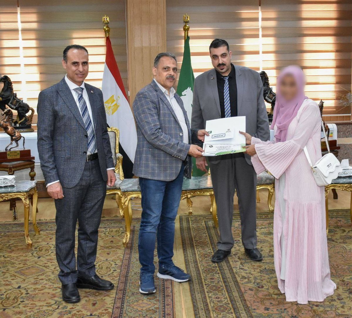 المحافظ يستقبل مرضى انيميا البحر المتوسط وذويهم