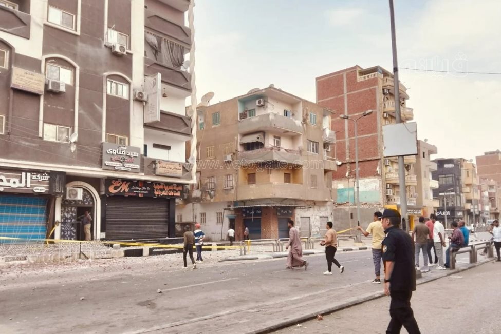 جانب من عملية الازالة،فيتو