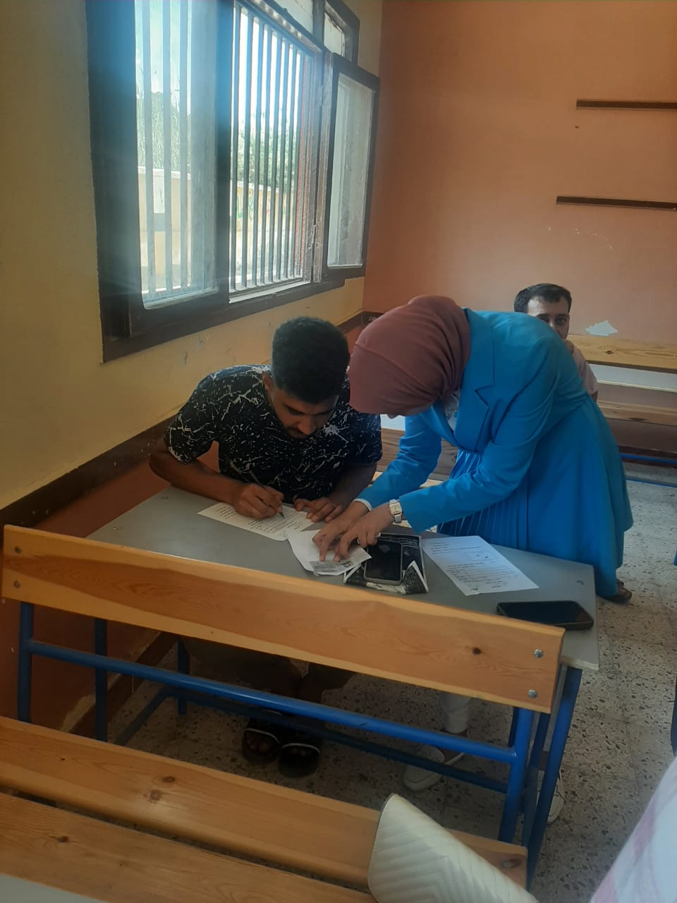 جانب من القافلة، فيتو