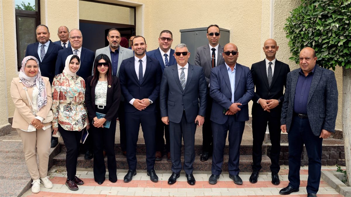 جانب من الاجتماع، فيتو