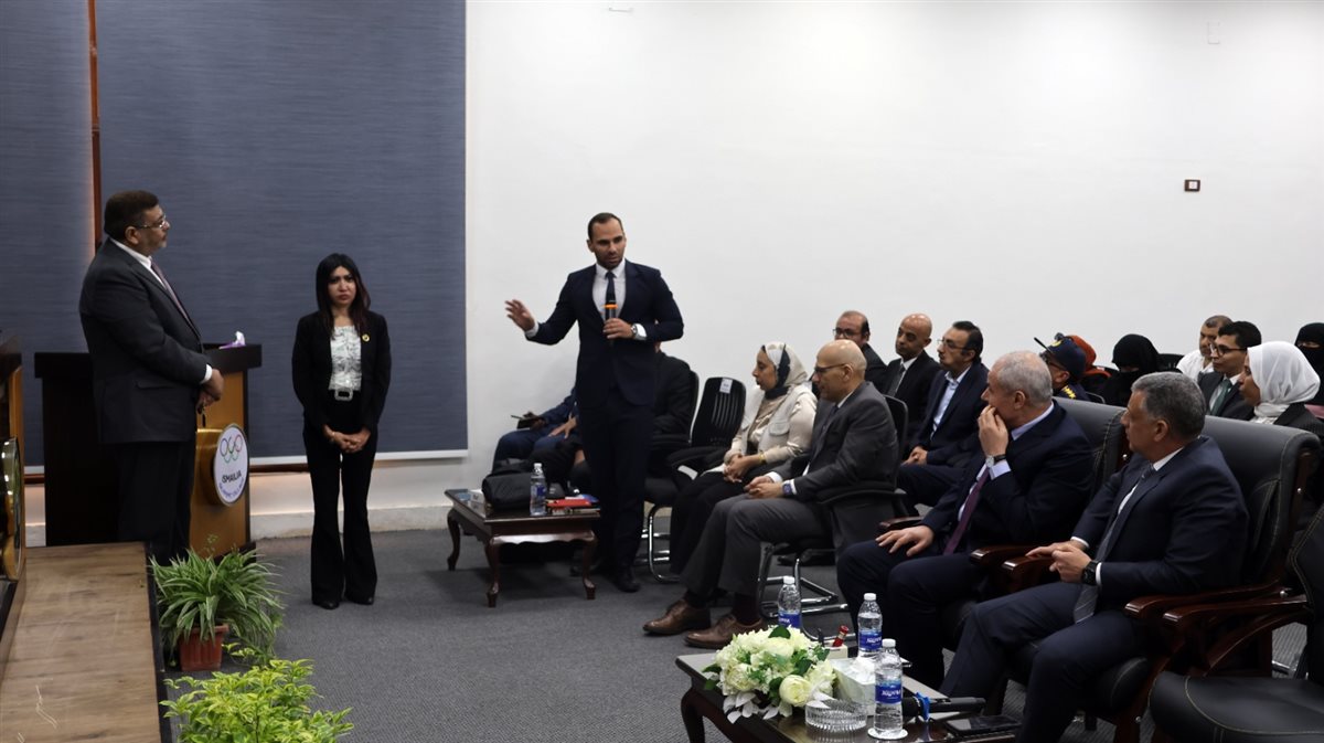 جانب من الاجتماع، فيتو