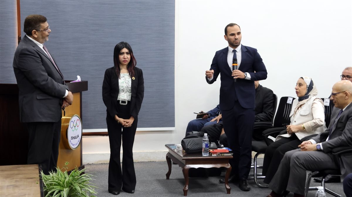 جانب من الاجتماع، فيتو