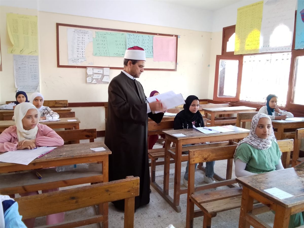 جانب من متابعة انطلاق الامتحانات، فيتو