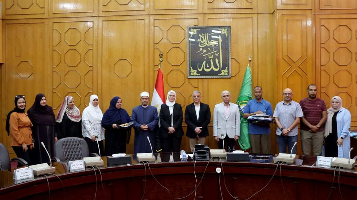 جانب من مراسم التسليم، فيتو