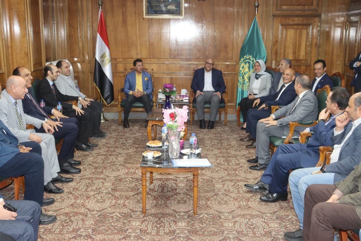 وزير الشباب والرياضة يصل القليوبية، فيتو