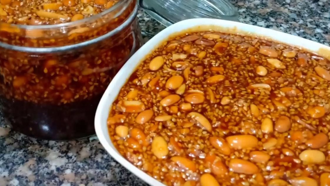 الحلبة المعقودة