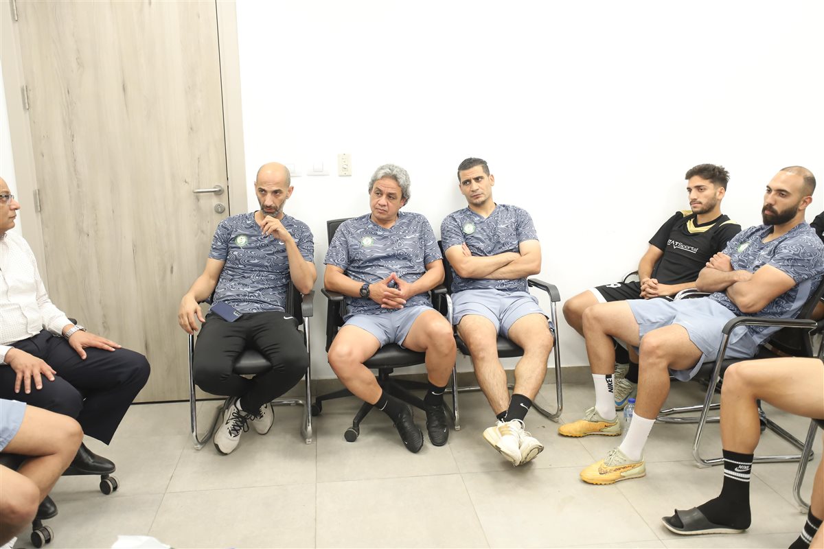 نصار يحفز لاعبي البنك قبل مواجهة الأهلي