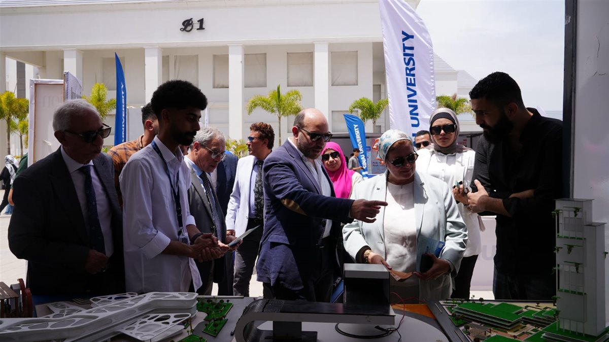 ملتقى التوظيف بجامعة سيناء