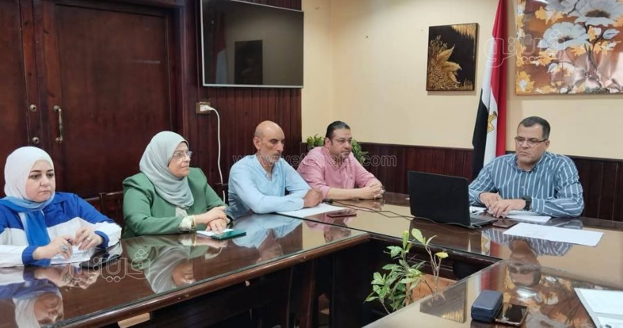 اجتماع وكيل الوزارة  مع مديري الإدارات التعليمية بجميع أنحاء المحافظة