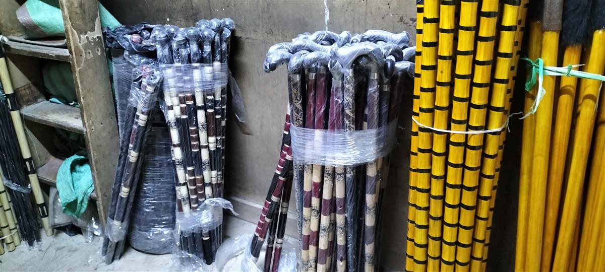 صناعة النبوت والعكاز