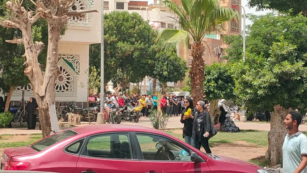 جانب من مراسم الجنازة، فيتو