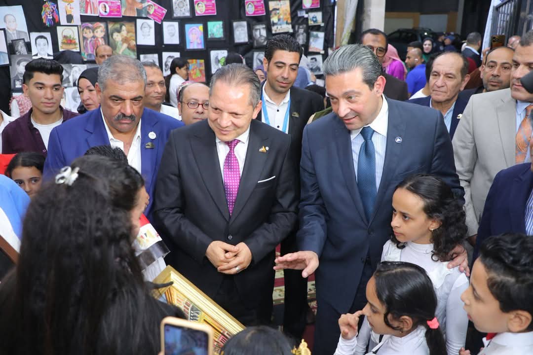 محافظ دمياط يحضر مسابقة المواهب