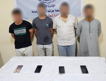 <strong>القبض على تشكيل عصابي بالمنيا تخصص في النصب والاحتيال الإلكتروني على المواطنين</strong>