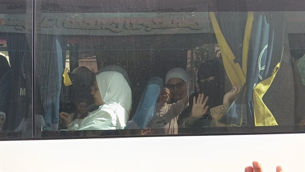 جانب من مغادرة فوج حجاج الجمعيات بالإسماعيلية، فيتو