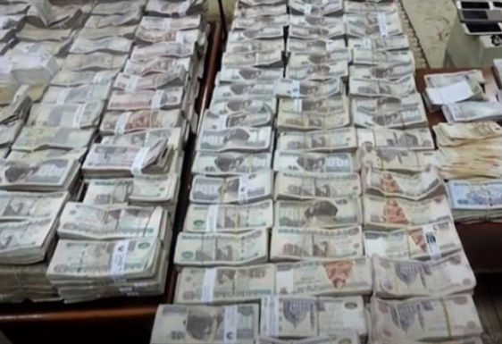 مساحة ملعب صغير لوضع 50 مليون جنيه، فيتو