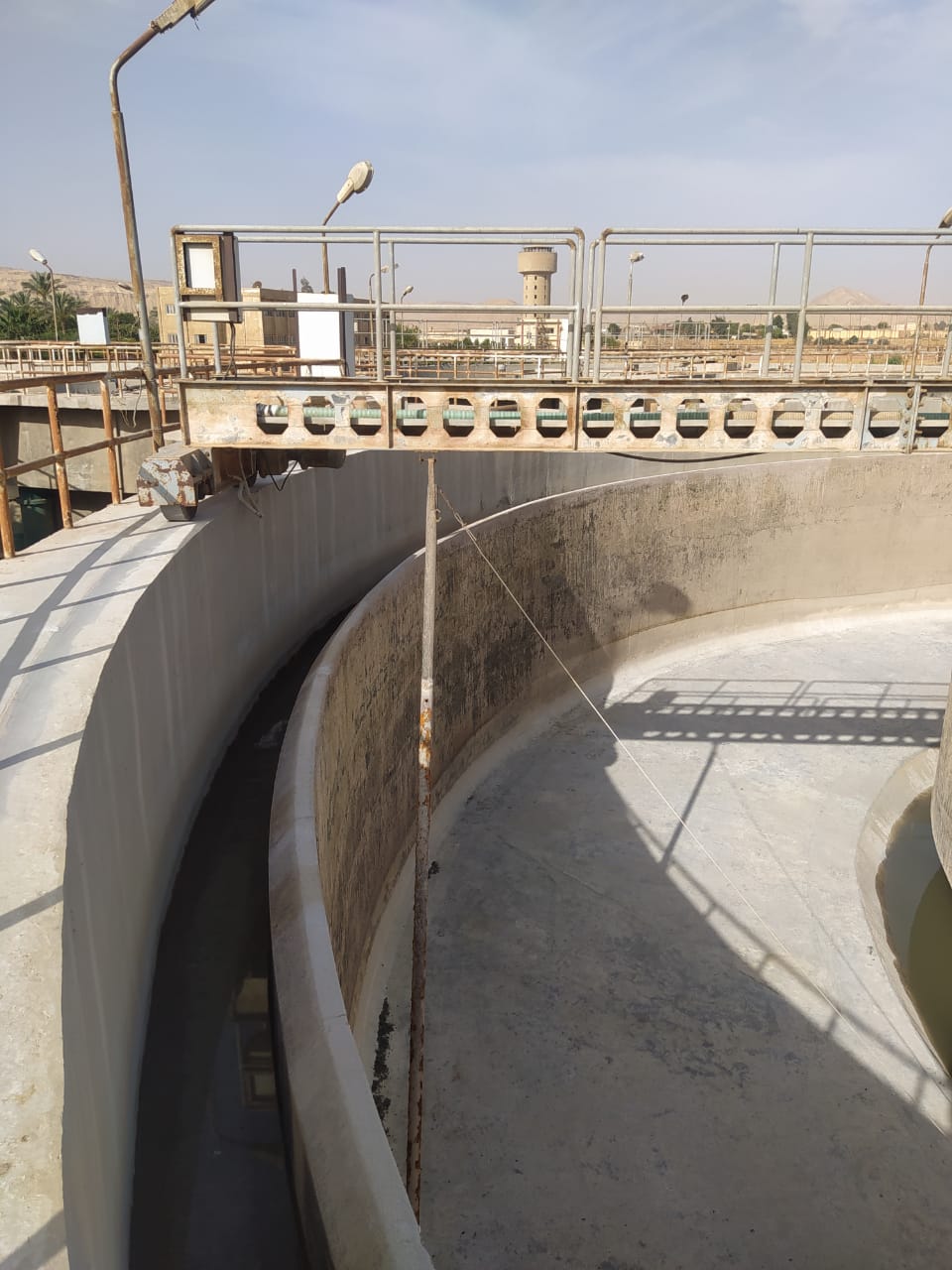 جانب من غسيل المحطات، فيتو