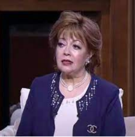 الراحلة مني الدجوي ابنة نوال الدجوي، فيتو