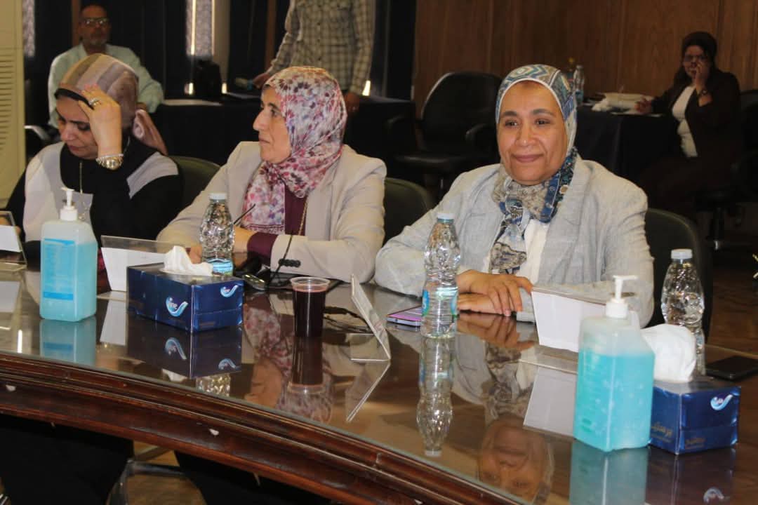 اجتماع مجلس إدارة مستشفيات جامعة القاهرة