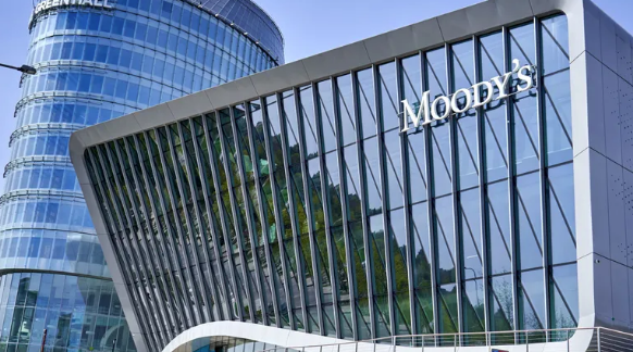 وكالة موديز تخفض تصنيف الديون الأمريكية، فيتو