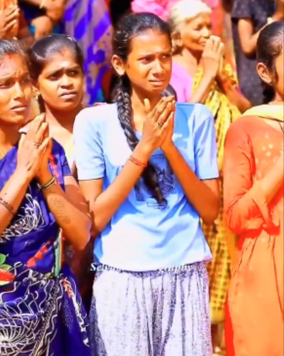 بالبكاء الهنود يودعون بقرتهم المقدسة، فيتو