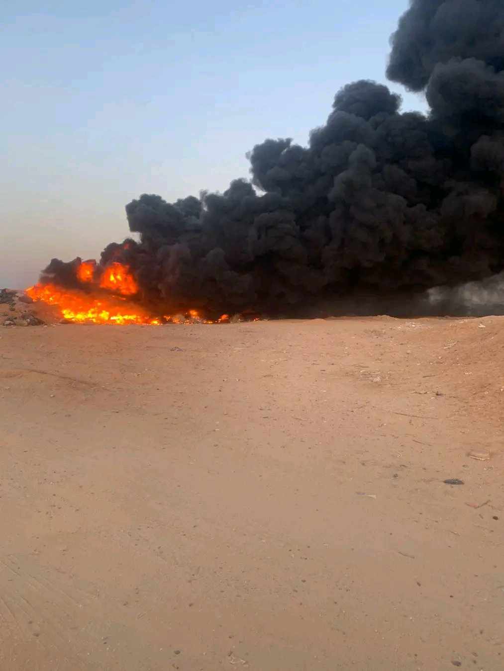 حريق يلتهم مقلب قمامة بالعاشرمن رمضان،فيتو