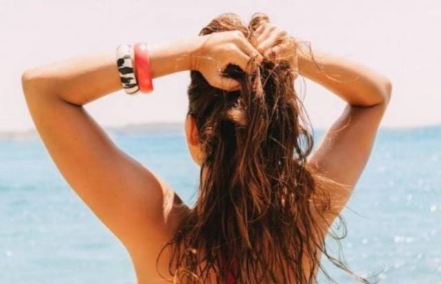 طرق بسيطة للعناية بالشعر فى الصيف 