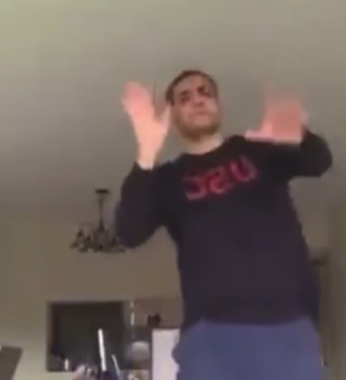 مقطع لنجل السفيرة نبيلة مكرم، فيتو