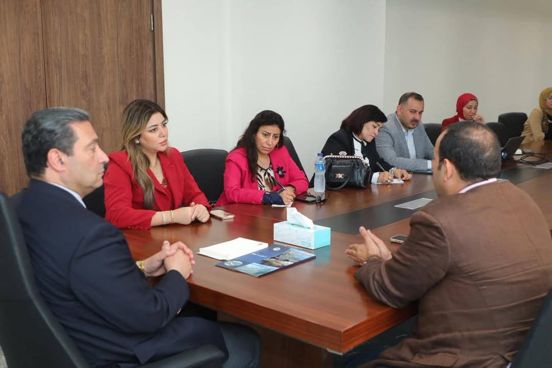 محافظ دمياط يستقبل الدكتور أنور إسماعيل، نائب وزير الصحة والسكان، ووفدا من المجلس القومي لحقوق الإنسان