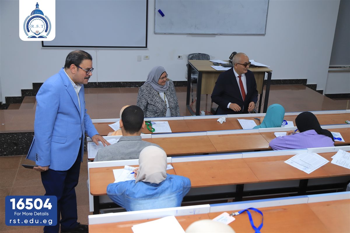 امتحانات الفصل الدراسي الثاني بجامعة الريادة 