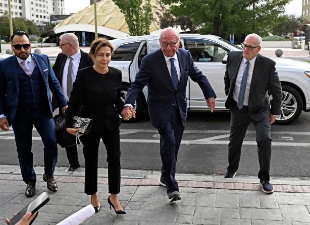 لعنة المال تصيب عائلة روبرت مردوخ، فيتو