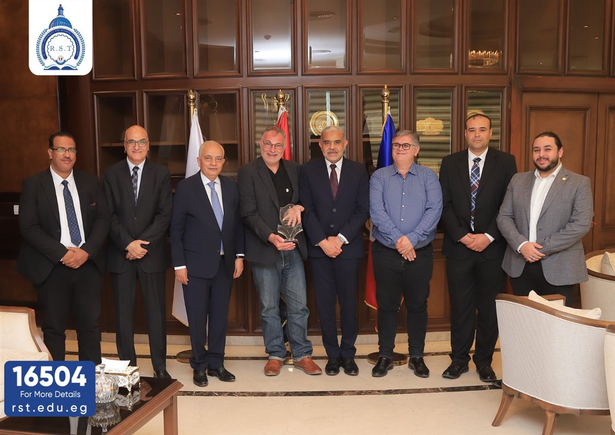 وفد فرنسي يزور جامعة الريادة