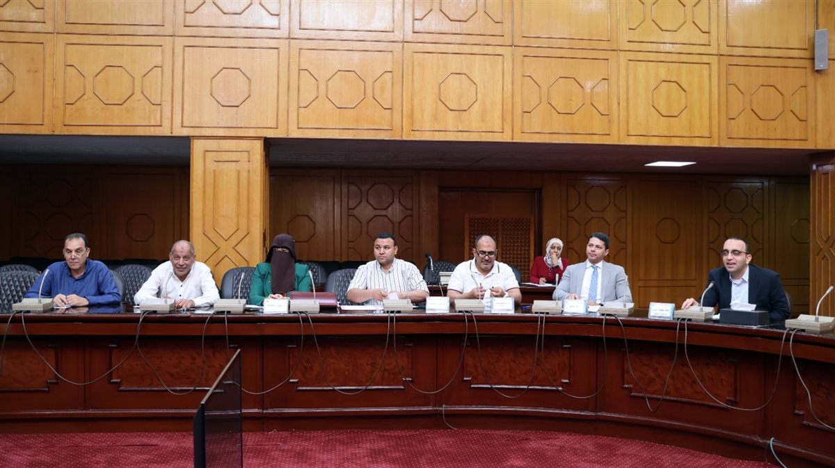 جانب من الاجتماع، فيتو