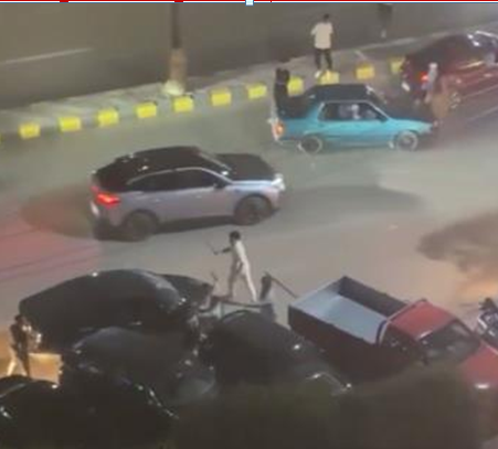 فيديو يرصد مشاجرة بالعصى فى بنى سويف.. والأمن يكشف التفاصيل