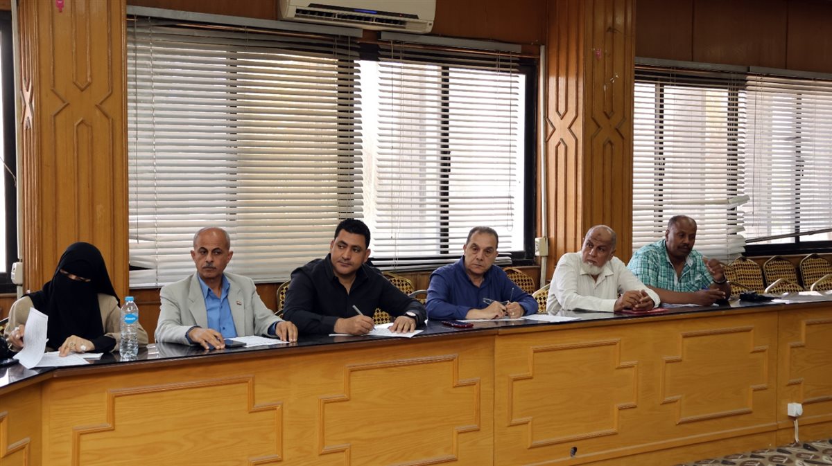 جانب من الاجتماع، فيتو