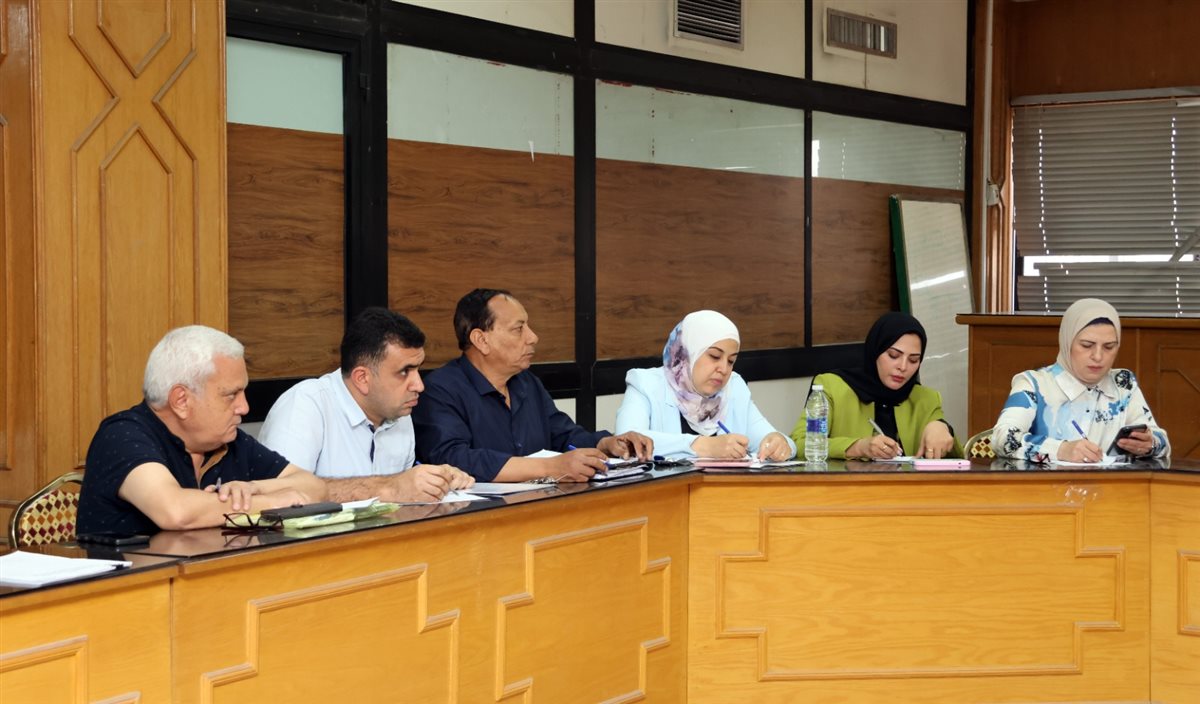 جانب من الاجتماع، فيتو